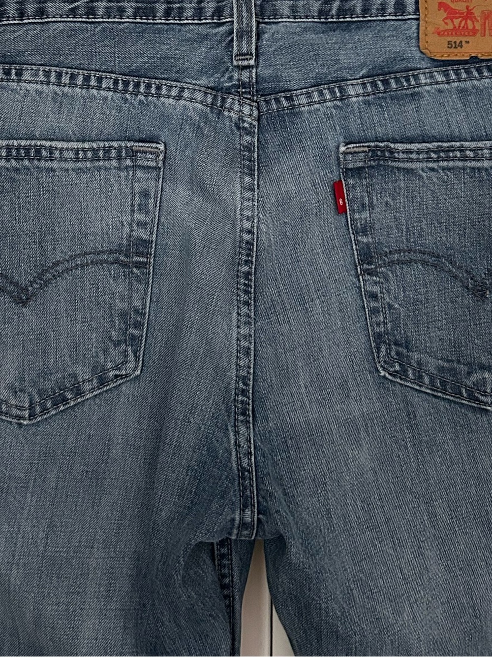 Levi 514 Men’s Size 34 x 32 Straight Leg Jeans